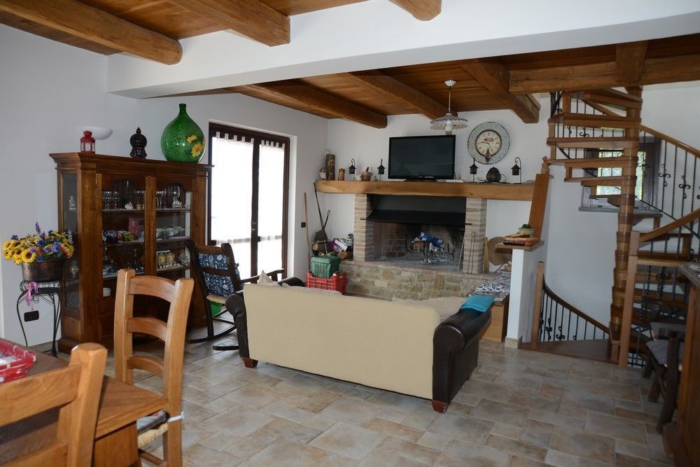 Colle Delle Meraviglie Fratticciola Selvatica Bagian luar foto